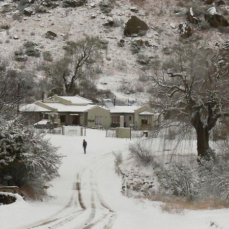 Aspen Guest House Clarens Esterno foto