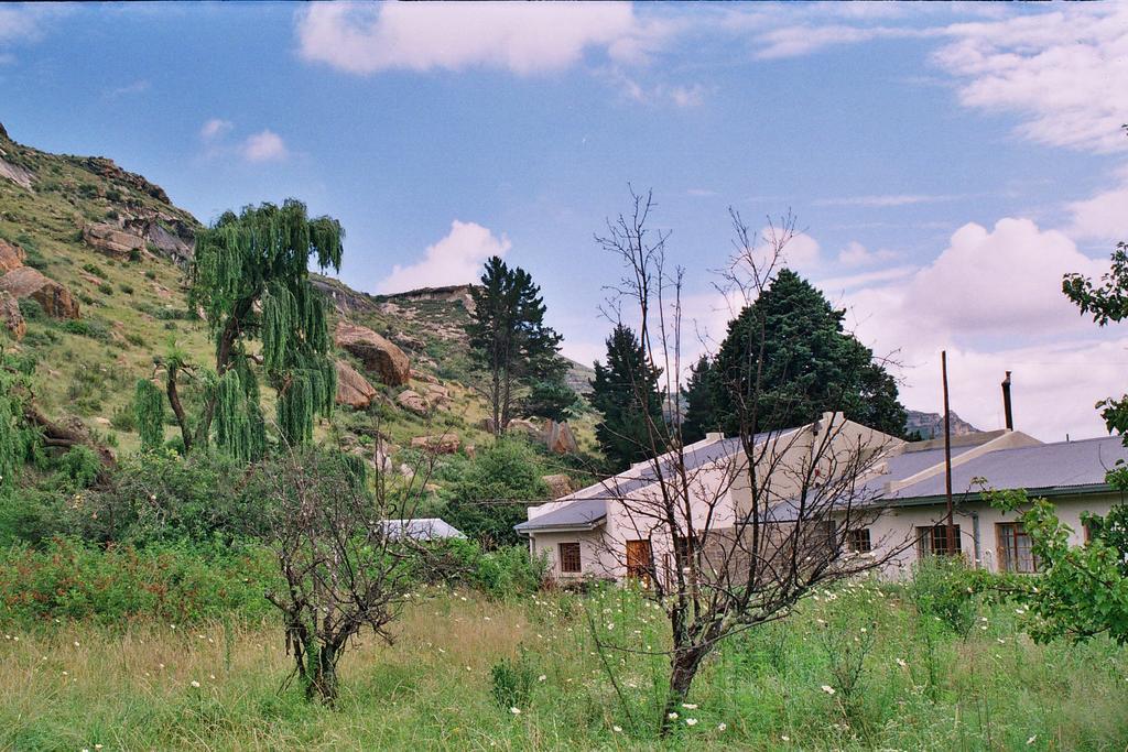 Aspen Guest House Clarens Esterno foto